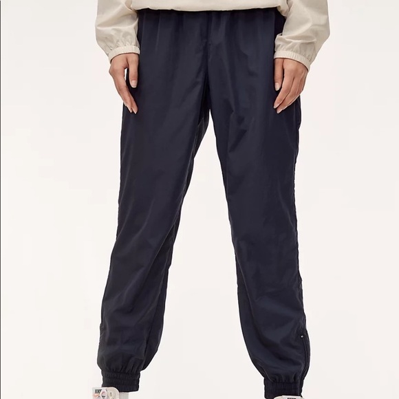 Aritzia TNA Boyfriend Track Pant - Picture 3 of 7